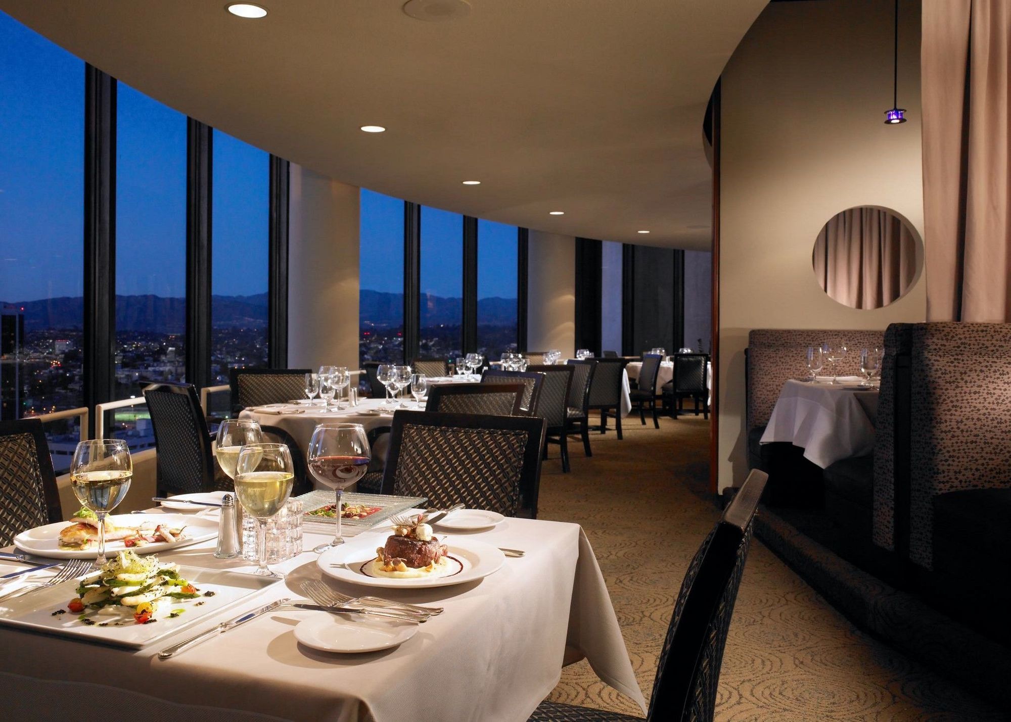 The Westin Bonaventure & Suites, Angeles Hotel 4*